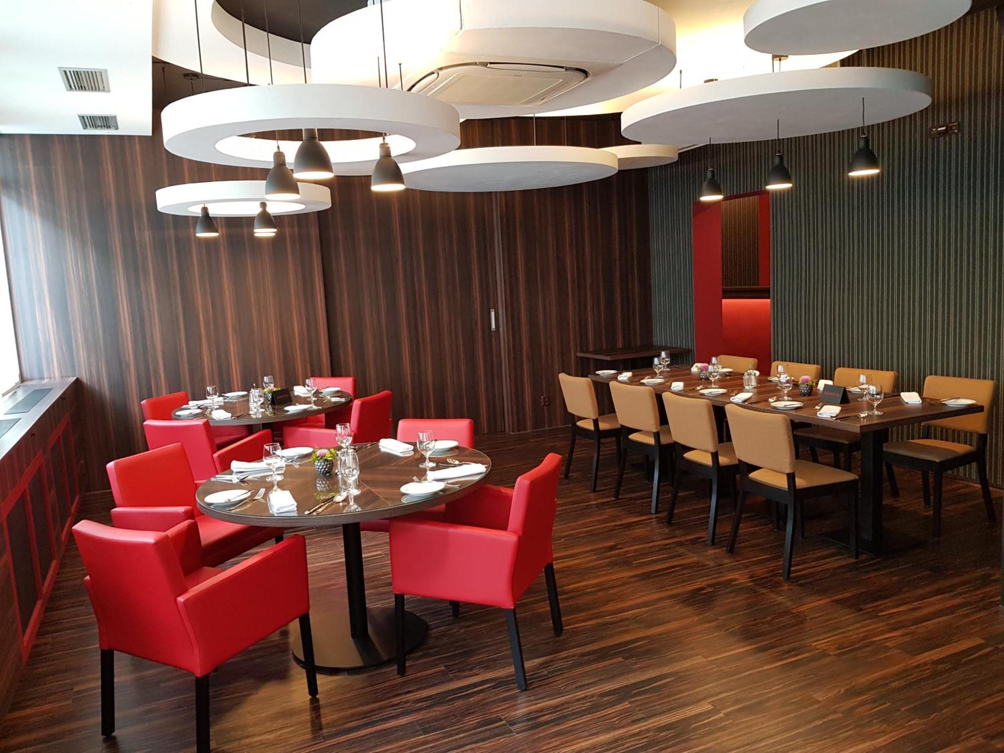 Hotel Baltaci Atrium Zlin Exterior photo